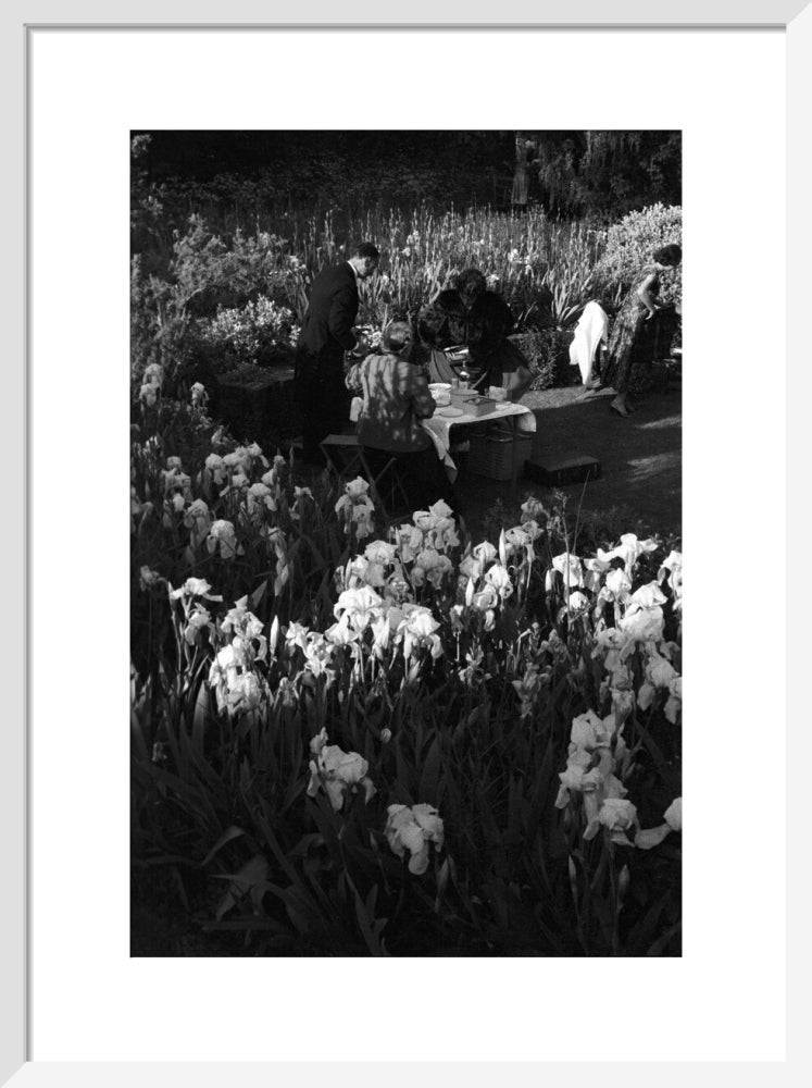 Audiences picnicking at Glyndebourne, 1958 Glyndebourne Shop