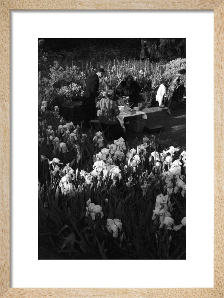 Audiences picnicking at Glyndebourne, 1958 Glyndebourne Shop