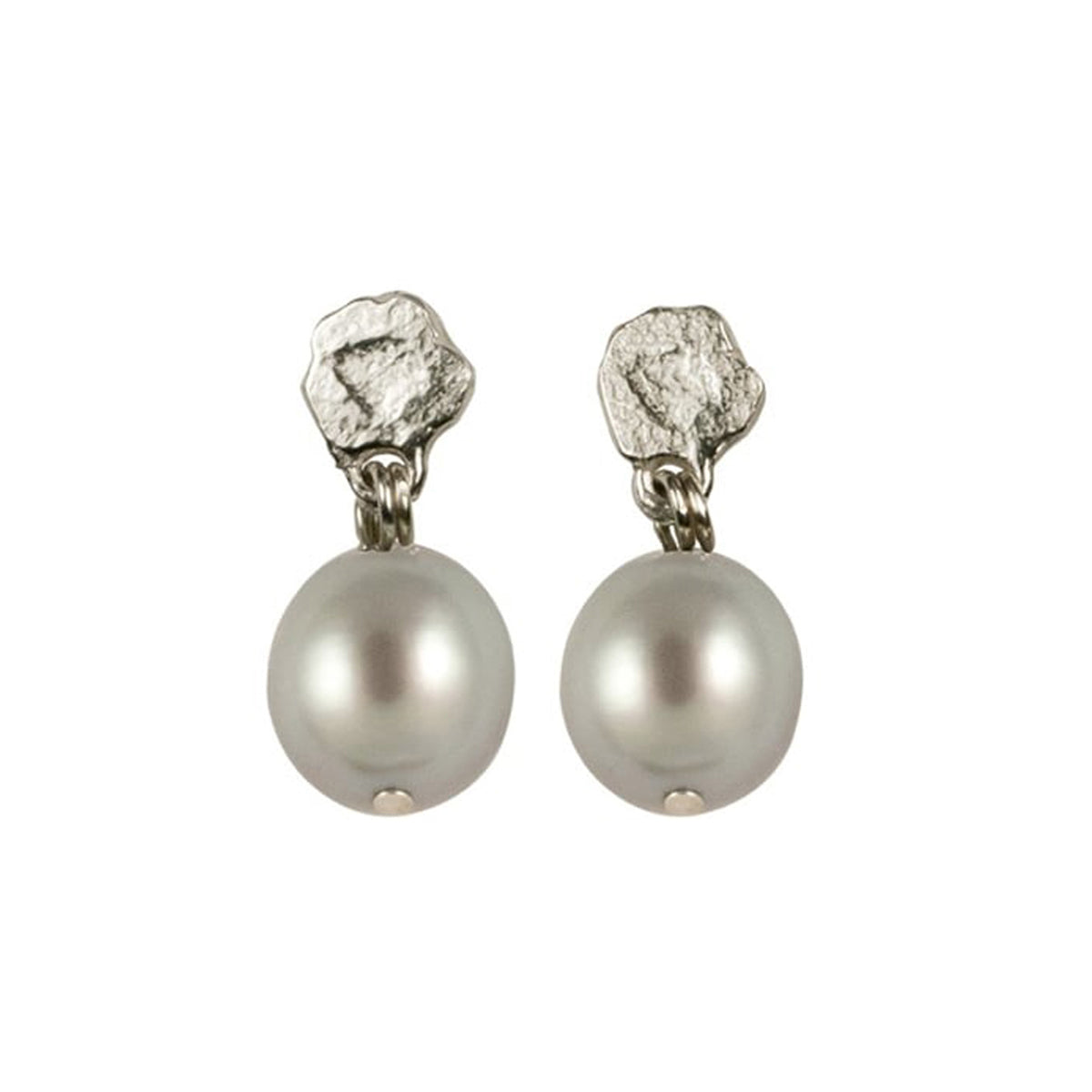 Edges Silver Petal & Large Pearl Earrings Glyndebourne Shop