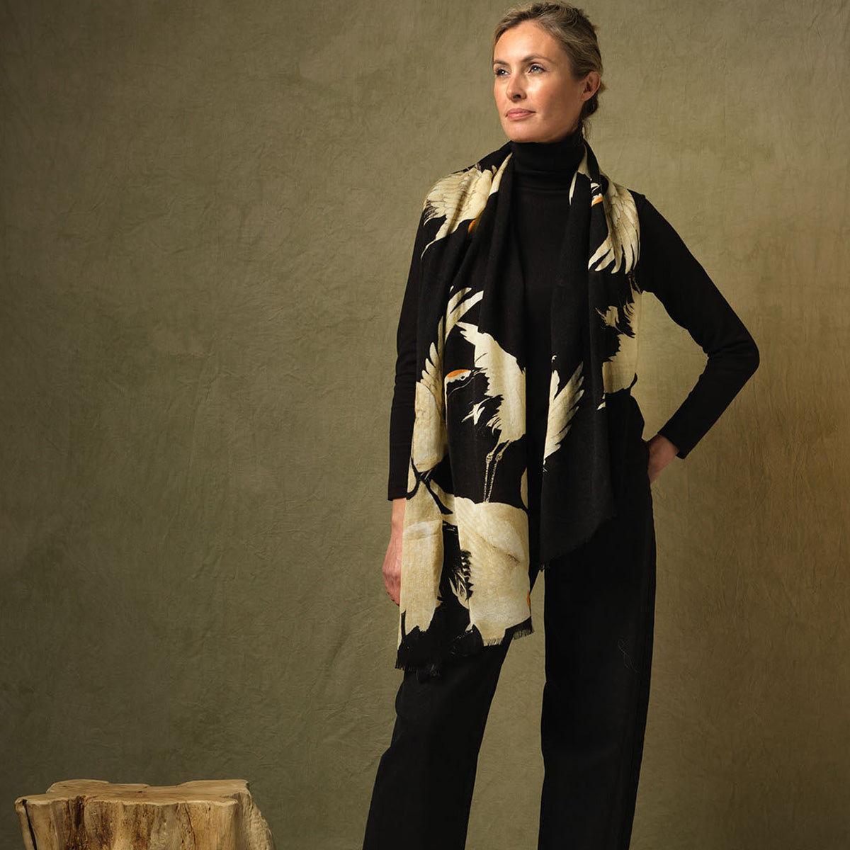 Stork Black Wool Scarf
