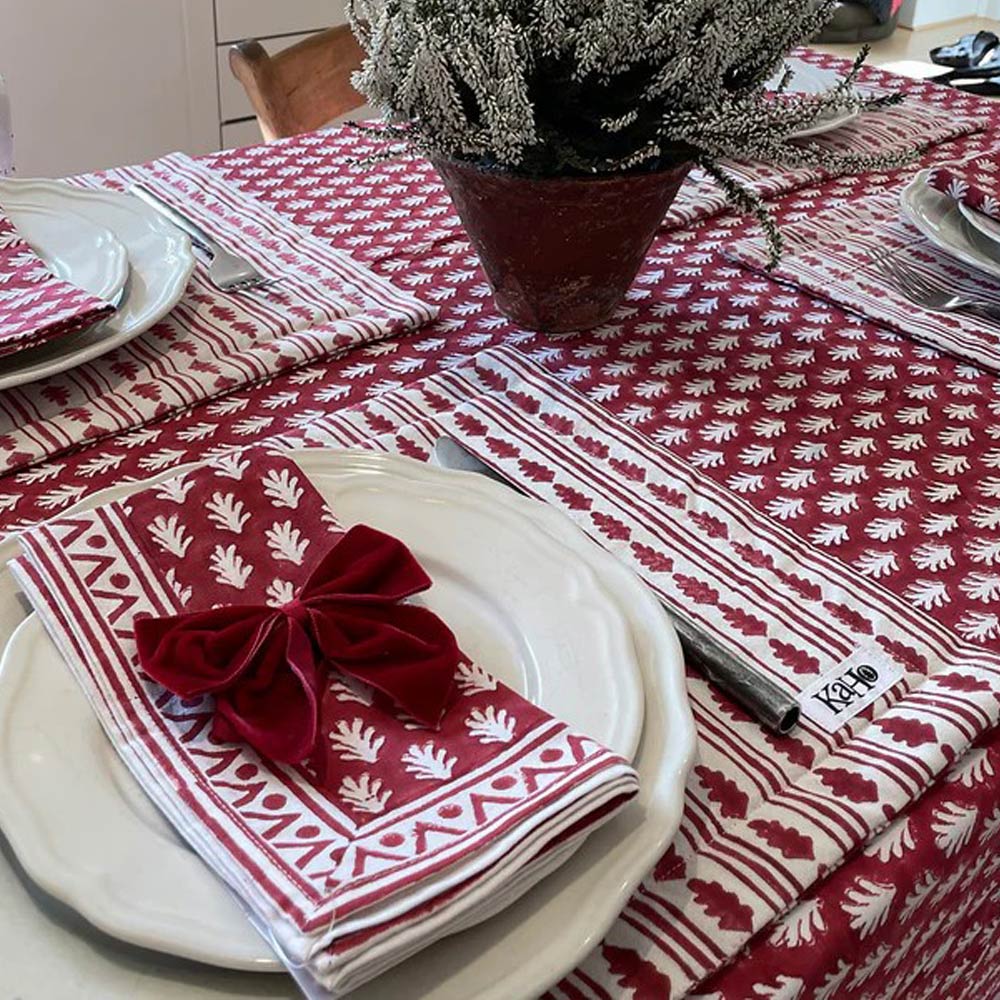 Red Acorn Cotton Napkin