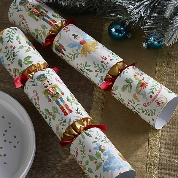 Sugar Plum Christmas Crackers