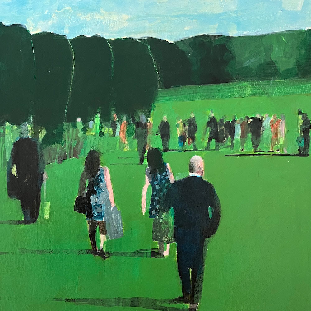 Audience members seeking picnic spots 5.06.26 By Julian Sutherland-Beatson