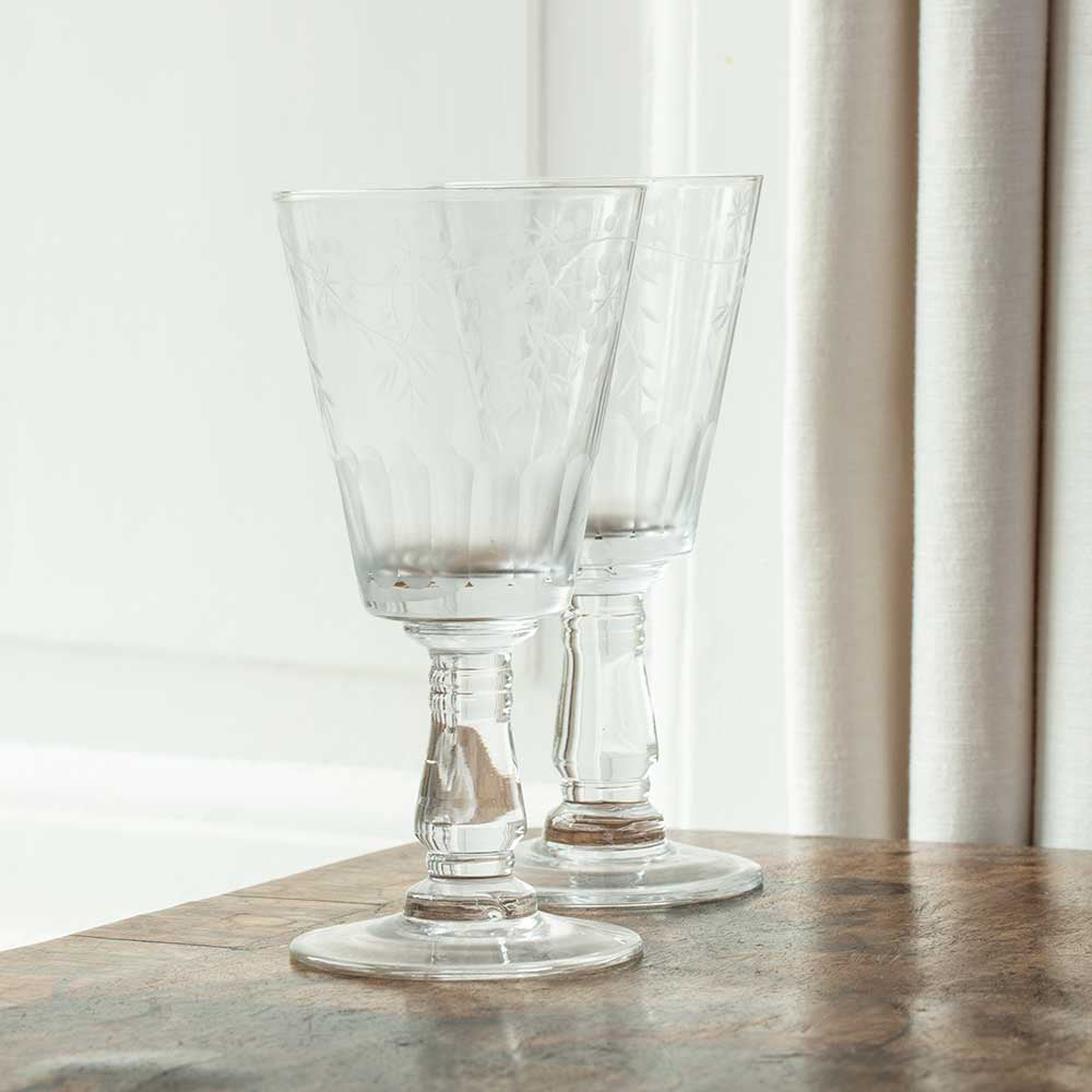 Floral Etched Wine Glass