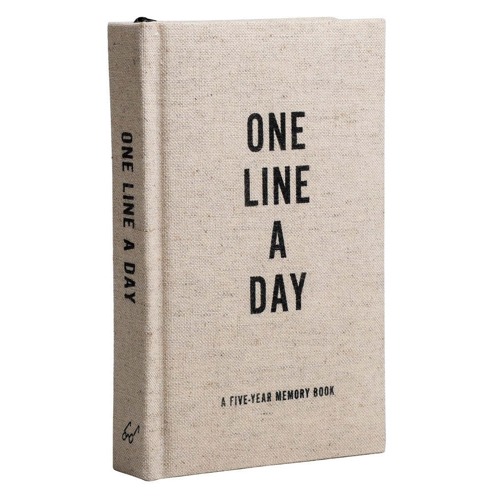One Line a Day: A Five Year Memory Book