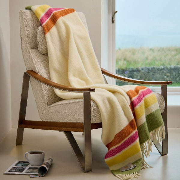 Alaska Petal Pure New Wool Picnic Rug & Throw