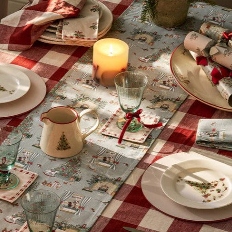 Christmas table setting