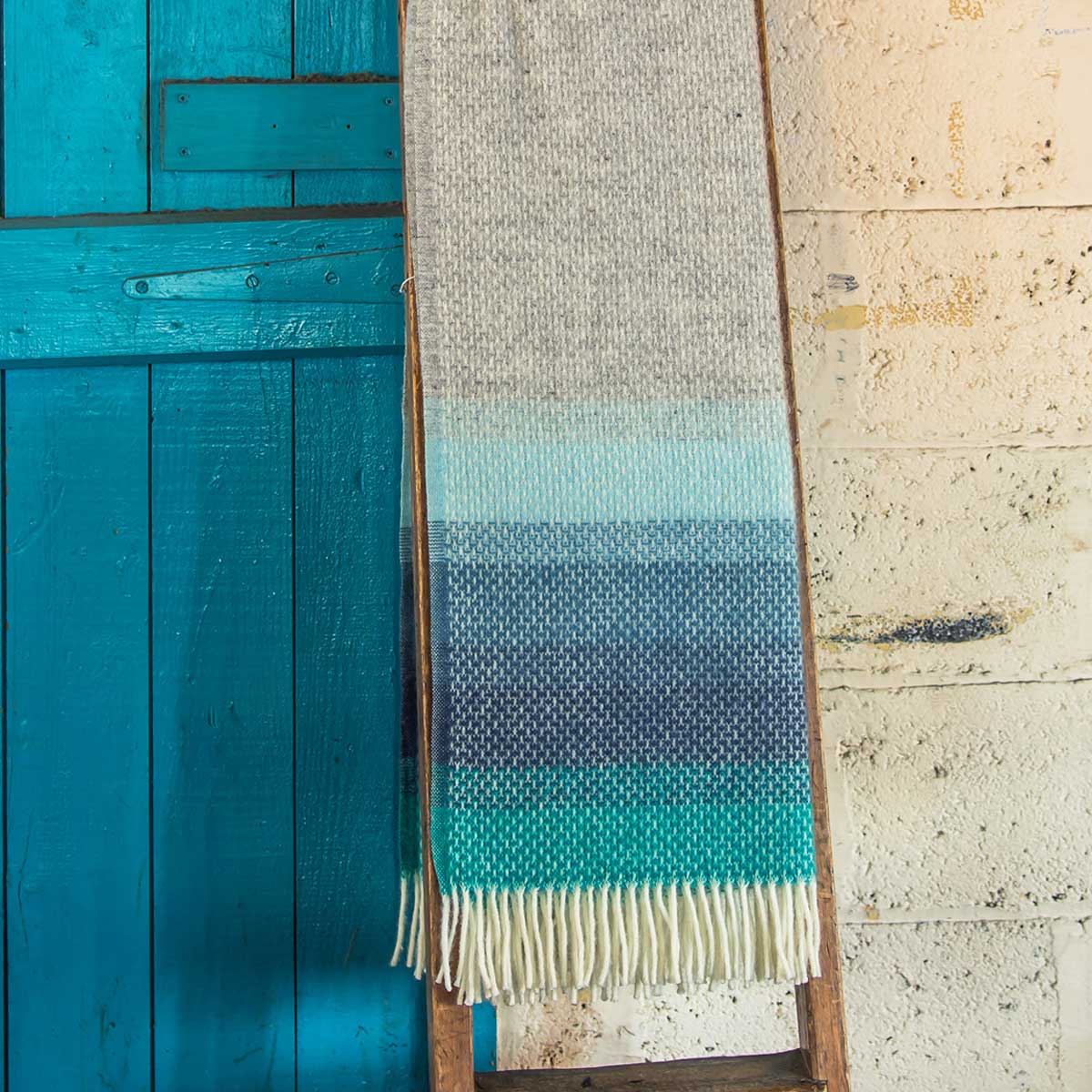 Ombre Seaside Blue New Pure Wool Throw